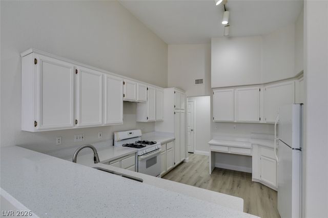 5316 Clouds Rest Avenue, Las Vegas, NV 89108