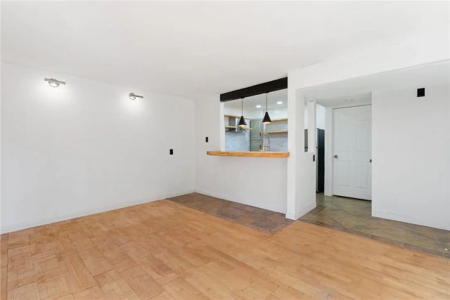 348 Orange Blossom 154, Irvine, CA 92618