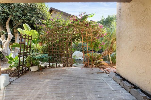 348 Orange Blossom 154, Irvine, CA 92618