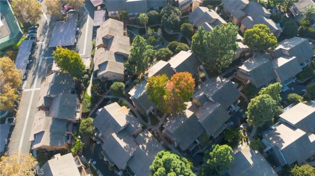 348 Orange Blossom 154, Irvine, CA 92618