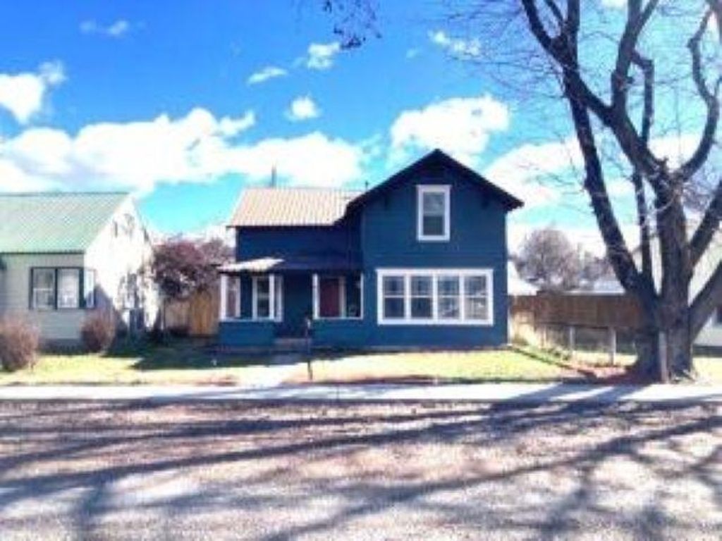 435 S Maple St, Colville, WA 99114