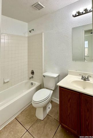 11030 Vollmer LN, San Antonio, TX 78254