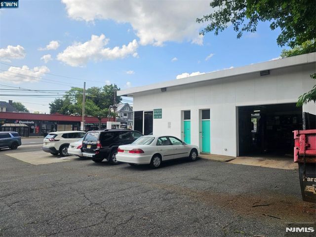 431 Broad Avenue, Leonia, NJ 07605