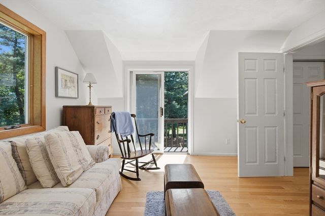 176 Pegan Ln, Dover, MA 02030