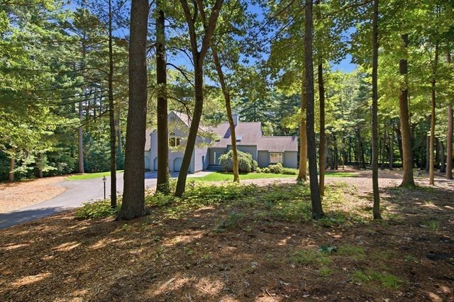 176 Pegan Ln, Dover, MA 02030