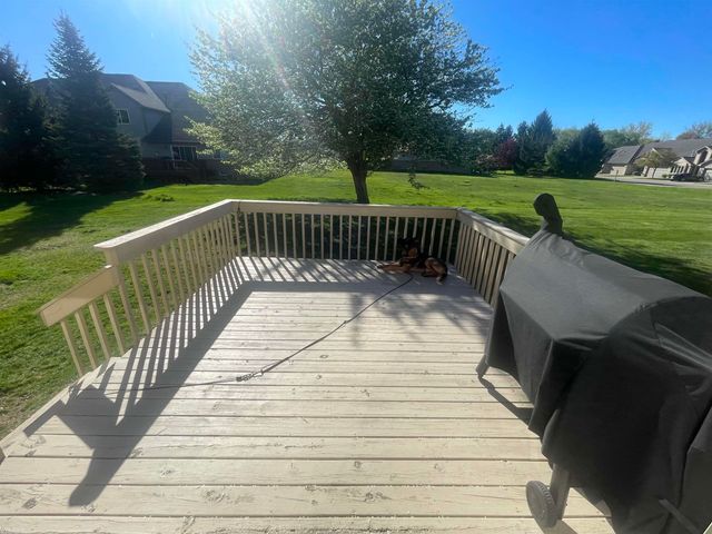 32914 Whispering Lane, Chesterfield Twp, MI 48047