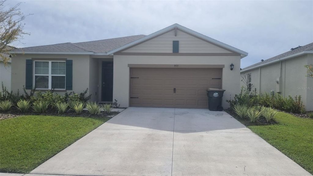 955 BEAR HAMMOCK DRIVE, Umatilla, FL 32784