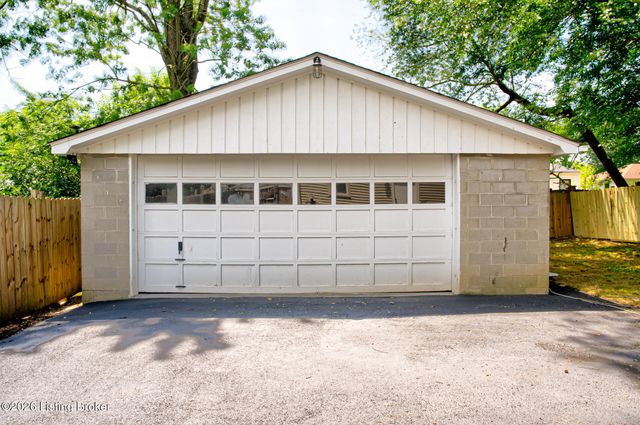 2206 Franklin Ave, Louisville, KY 40216