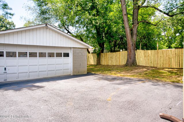 2206 Franklin Ave, Louisville, KY 40216
