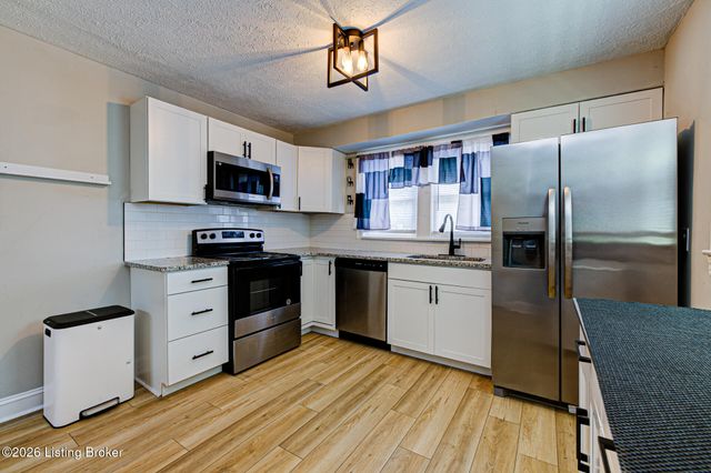 2206 Franklin Ave, Louisville, KY 40216