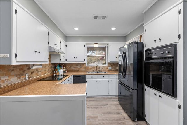 4010 6th Street, Brownwood, TX 76801