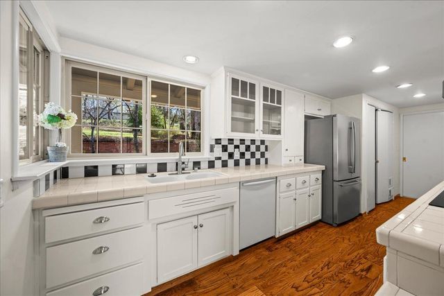 419 Greenwood Dr, Meadow Vista, CA 95722