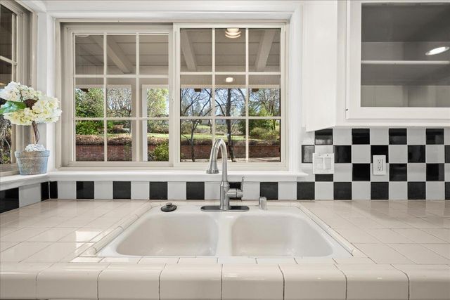 419 Greenwood Dr, Meadow Vista, CA 95722