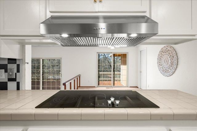 419 Greenwood Dr, Meadow Vista, CA 95722