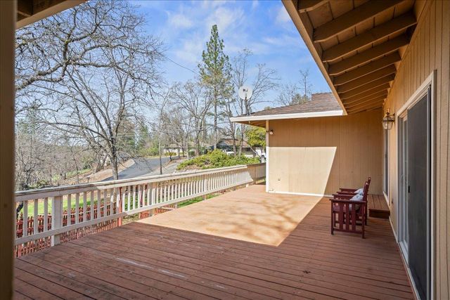 419 Greenwood Dr, Meadow Vista, CA 95722