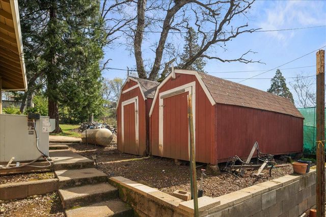 419 Greenwood Dr, Meadow Vista, CA 95722