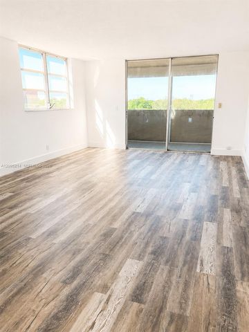 406 NW 68th Avenue 526, Plantation, FL 33317