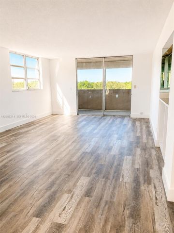 406 NW 68th Avenue 526, Plantation, FL 33317