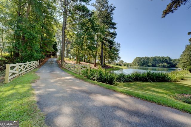 1371 Lipscomb Road, Social Circle, GA 30025