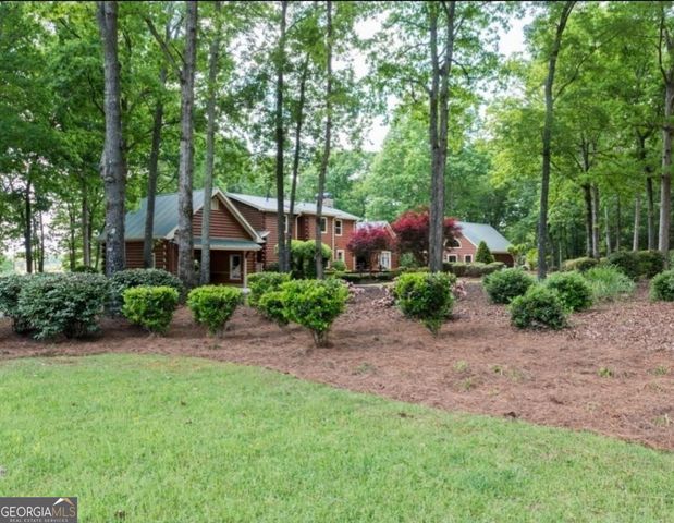 1371 Lipscomb Road, Social Circle, GA 30025