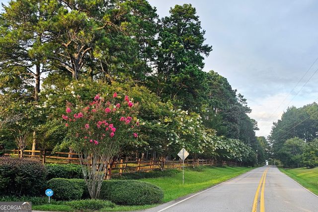 1371 Lipscomb Road, Social Circle, GA 30025