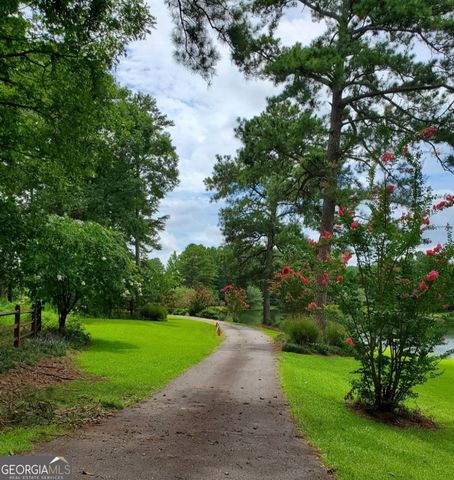 1371 Lipscomb Road, Social Circle, GA 30025