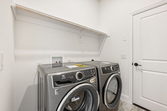 7728 Oakmeade Street, Joshua, TX 76058