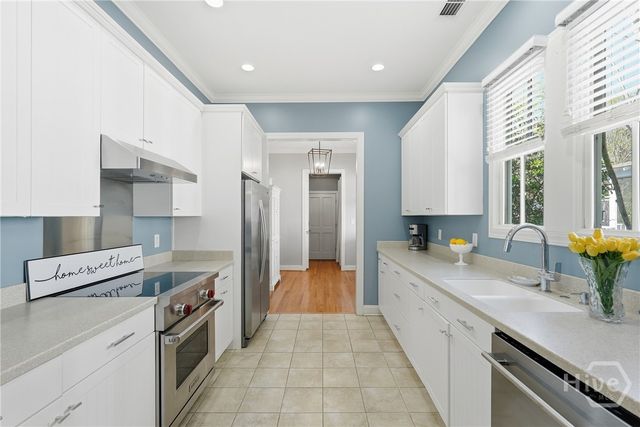 2430 Norwood Avenue, Savannah, GA 31406