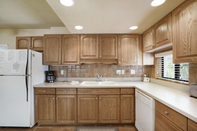 6157 MIDNIGHT PASS ROAD E22, Sarasota, FL 34242