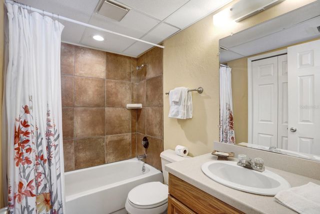 6157 MIDNIGHT PASS ROAD E22, Sarasota, FL 34242