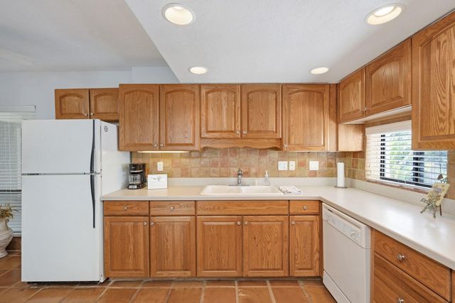 6157 MIDNIGHT PASS ROAD E22, Sarasota, FL 34242