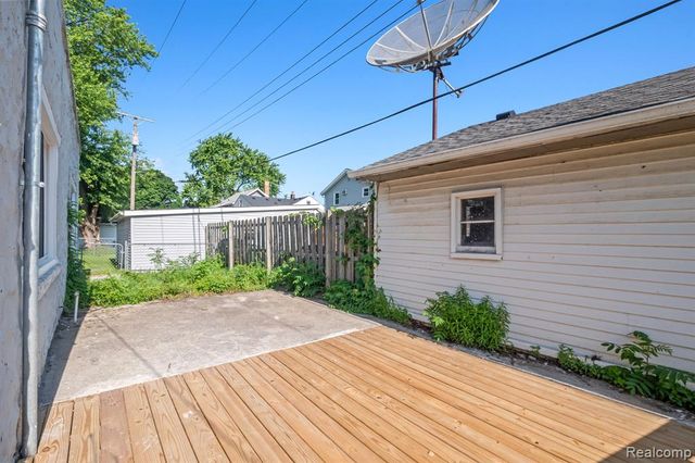 34 Cross Street 3, Auburn Hills, MI 48326