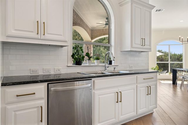 11803 Astoria DR, Austin, TX 78738