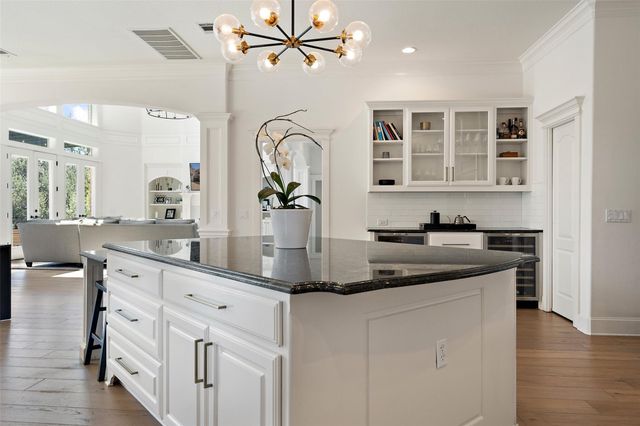 11803 Astoria DR, Austin, TX 78738