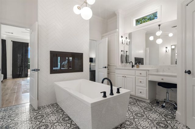 11803 Astoria DR, Austin, TX 78738