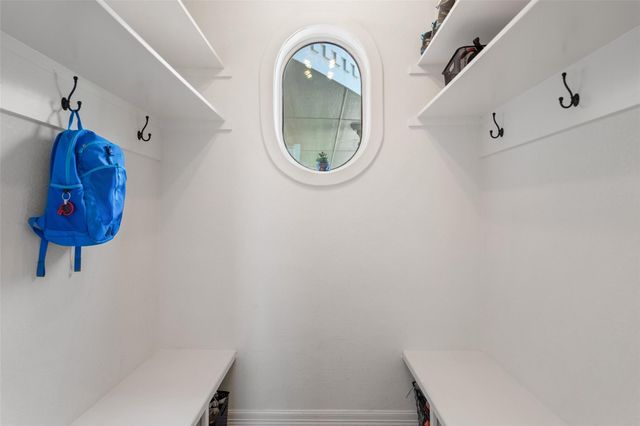 11803 Astoria DR, Austin, TX 78738