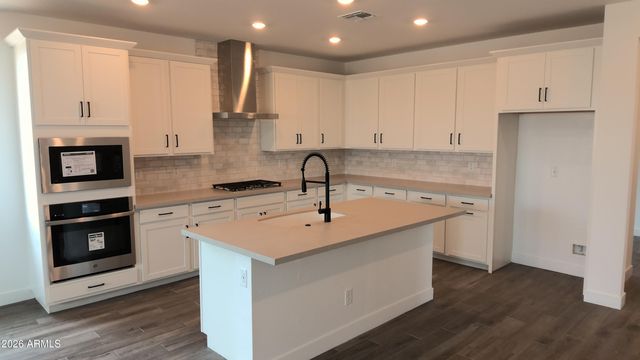 15224 W Gray Fox Trail, Surprise, AZ 85387