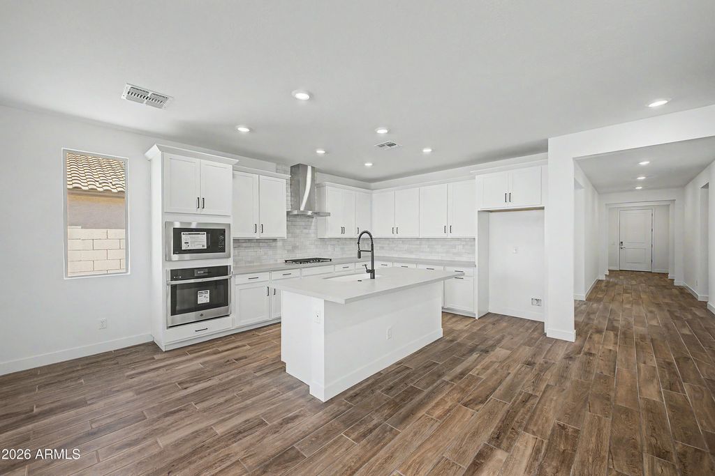 Image 18 of property listing at 15224 W Gray Fox Trail, Surprise, AZ 85387