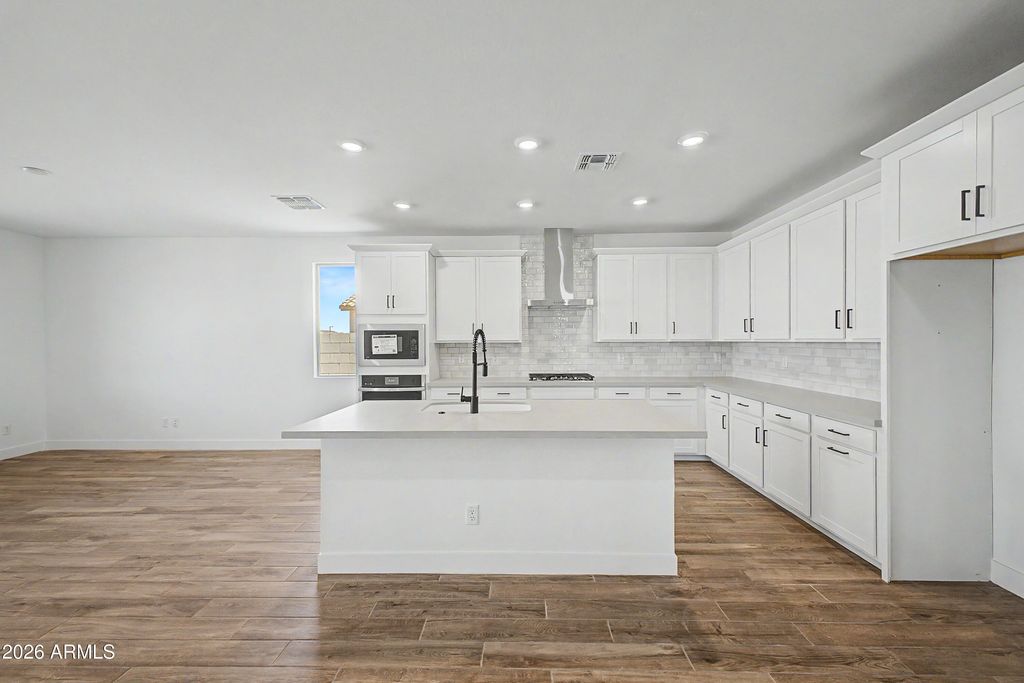 Image 19 of property listing at 15224 W Gray Fox Trail, Surprise, AZ 85387