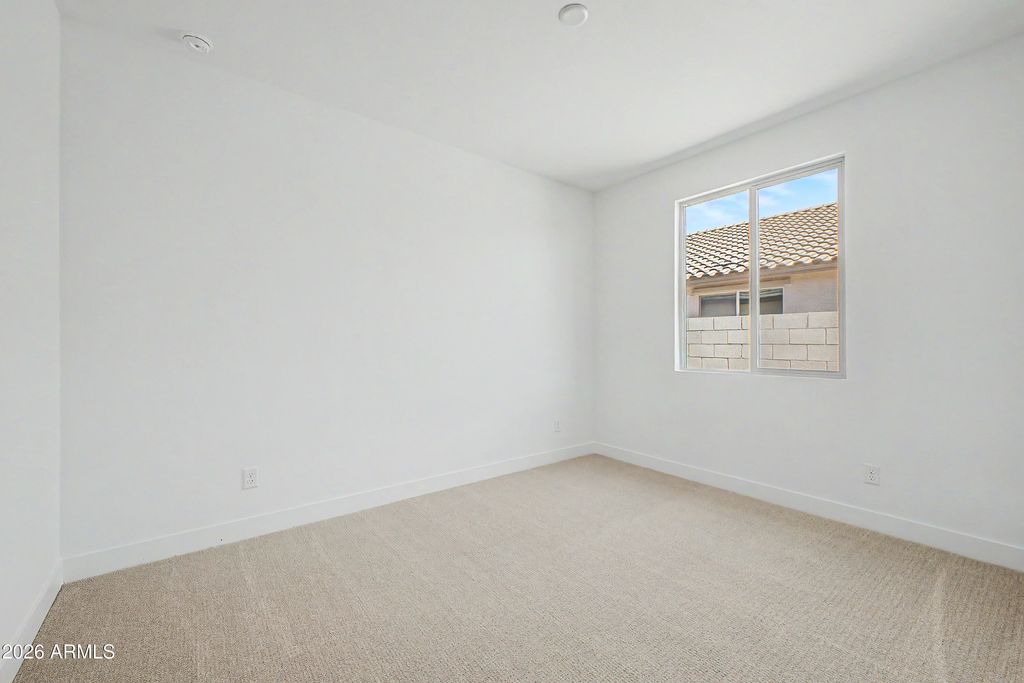 Image 7 of property listing at 15224 W Gray Fox Trail, Surprise, AZ 85387