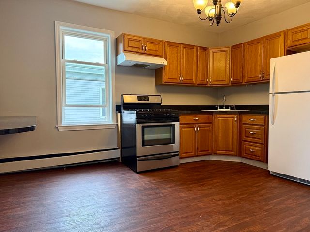 8 Dalton St. 3, Lowell, MA 01850