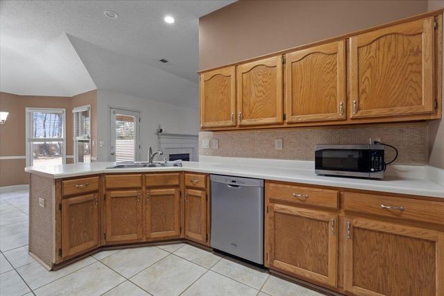 2579 COUNTRY GLADE CV, Memphis, TN 38016