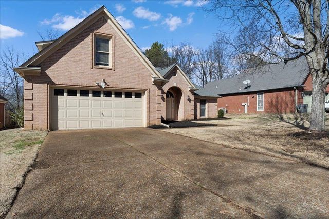 2579 COUNTRY GLADE CV, Memphis, TN 38016