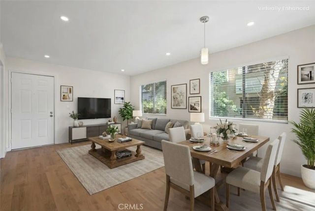 10237 De Soto A, Chatsworth, CA 91311