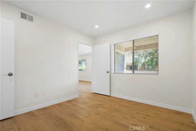 10237 De Soto A, Chatsworth, CA 91311