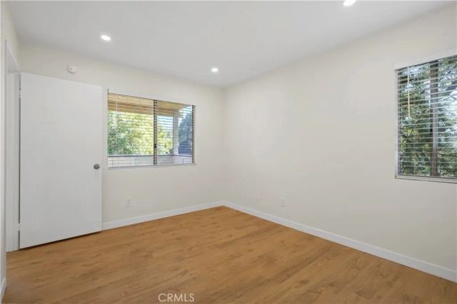 10237 De Soto A, Chatsworth, CA 91311