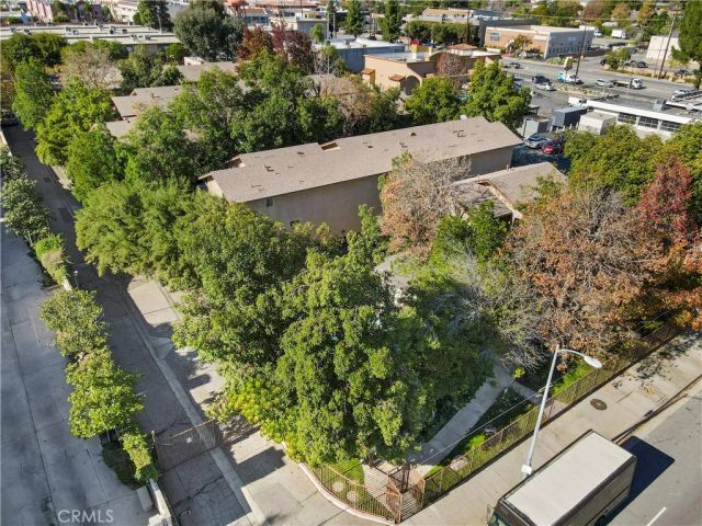 10237 De Soto A, Chatsworth, CA 91311