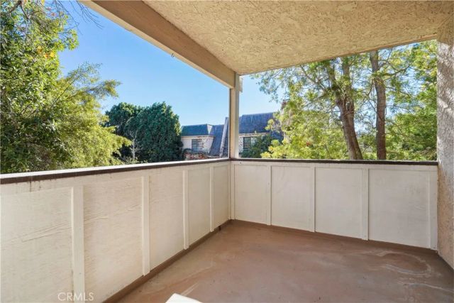 10237 De Soto A, Chatsworth, CA 91311