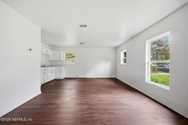 4014 SPIRES Avenue, Jacksonville, FL 32209