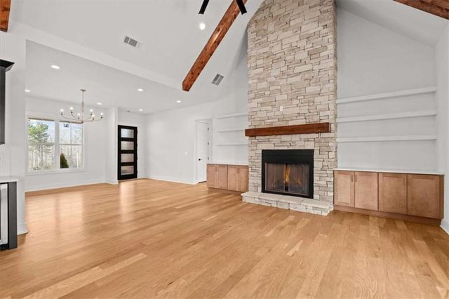 1250 HAYS MILL Road, Carrollton, GA 30117